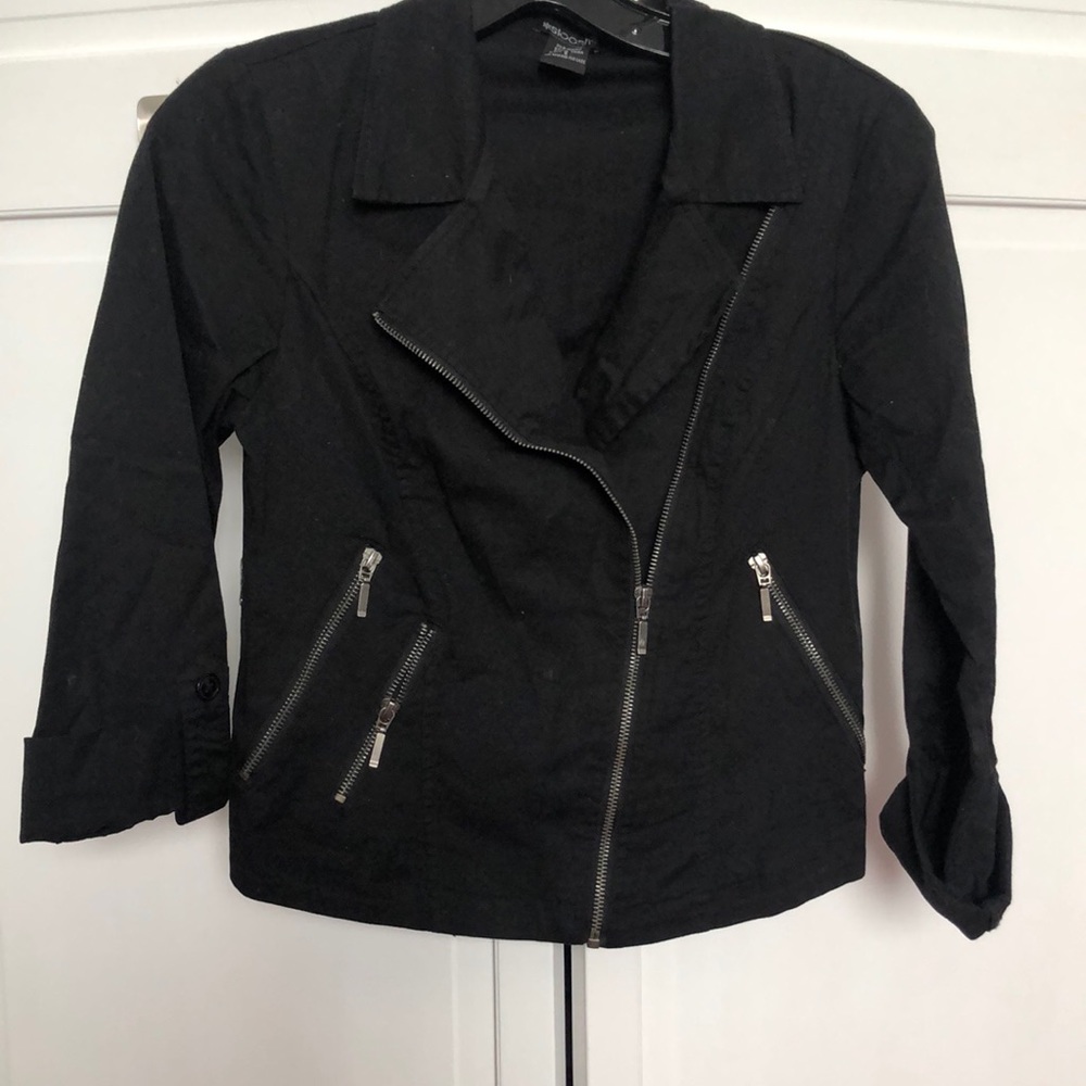 Black cropped jacket